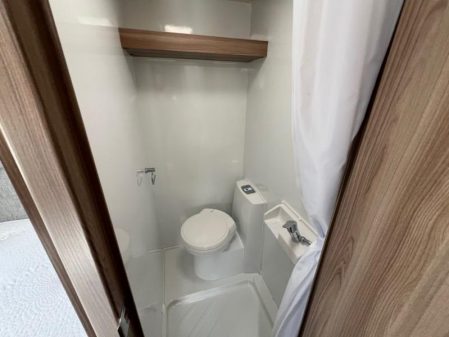 2017 Swift Sprite Alpine 4
Incl Mover
