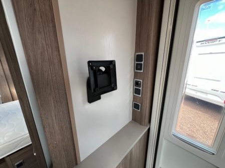 2021 Coachman Laser 575 Xcel