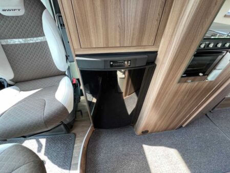 2022 Swift Select 122