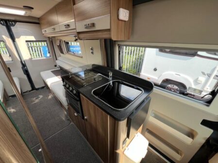 2022 Swift Select 122