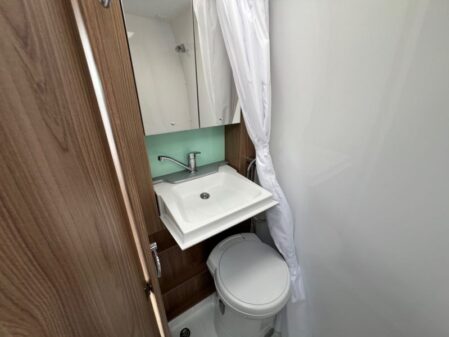 2022 Swift Select 122