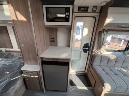 2024 Coachman VIP 575