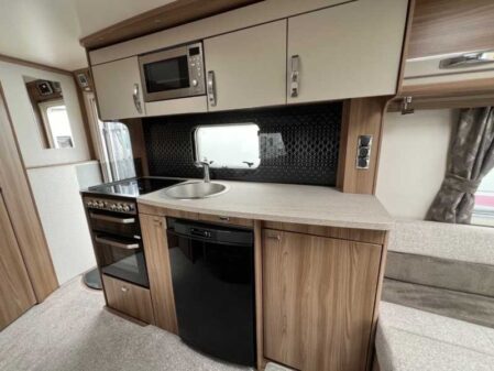 2021 Swift Challenger 530
Incl Mover