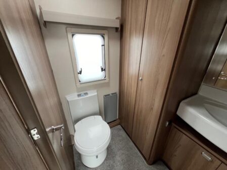 2021 Swift Challenger 530
Incl Mover