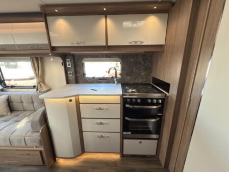 2024 Coachman VIP 460
