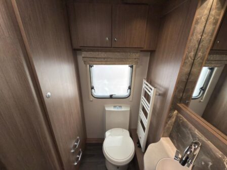 2024 Coachman VIP 460