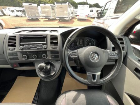 2015 VW Transporter T28 Hi Line 140 TDi SWB
Direct Campers