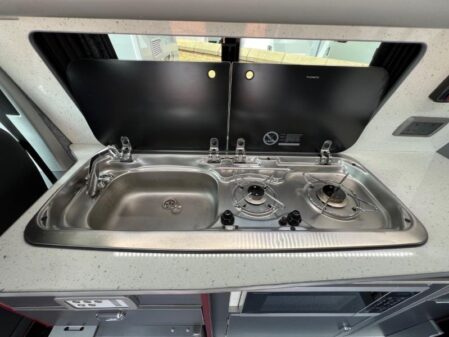 2015 VW Transporter T28 Hi Line 140 TDi SWB
Direct Campers