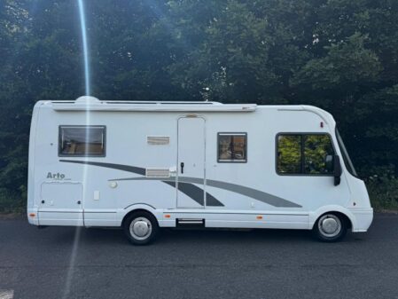 2004 Niesmann and Bischoff Niesmann Bischoff Arto 69P