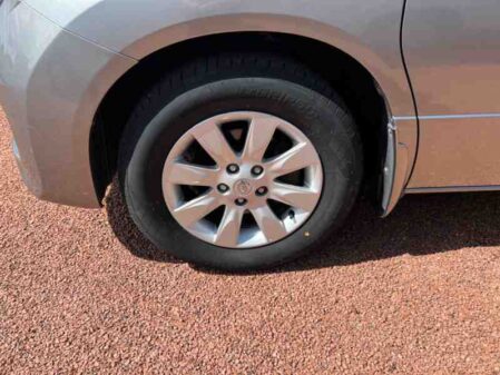 2005 Nissan Elgrand