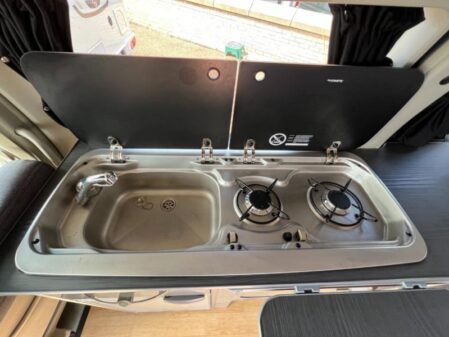 2005 Nissan Elgrand