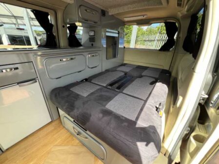 2005 Nissan Elgrand
