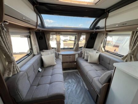 2025 Coachman VIP 575
