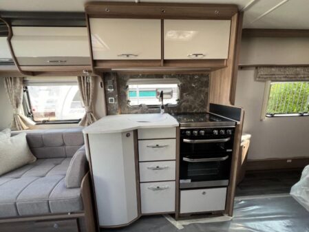 2025 Coachman VIP 575