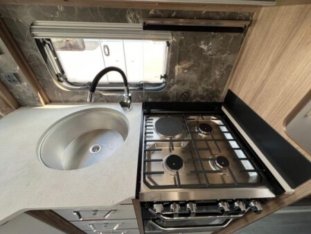 2025 Coachman VIP 575