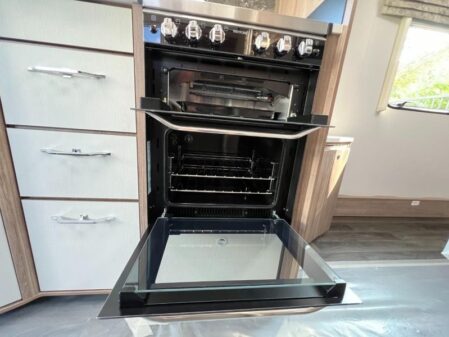 2025 Coachman VIP 575