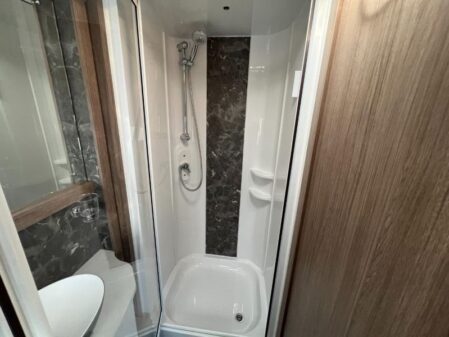 2025 Coachman VIP 575