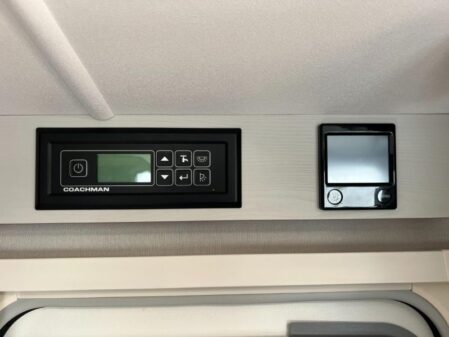 2025 Coachman VIP 575