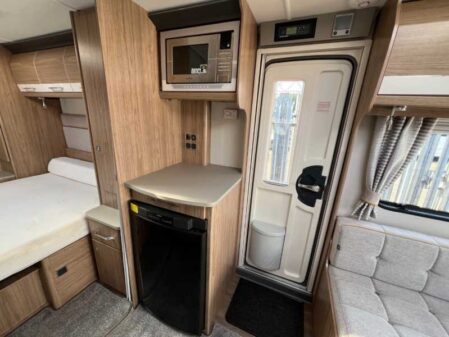 2018 Coachman VIP 575