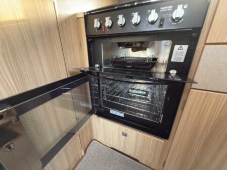2016 Coachman Highlander 380