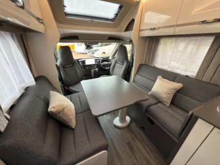2025 Swift Voyager 564 Auto