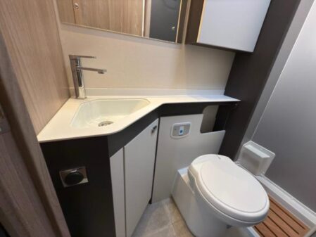 2025 Swift Voyager 564 Auto