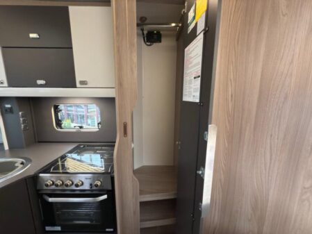 2025 Swift Voyager 564 Auto