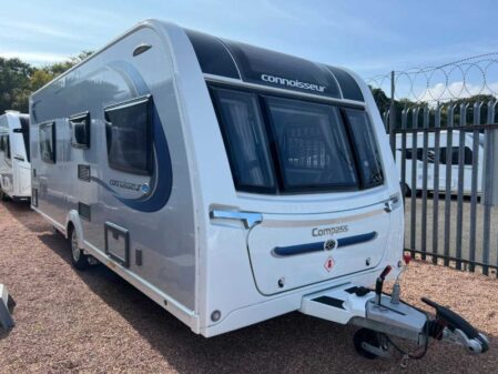 2021 Compass Connoisseur 554