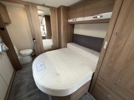 2021 Compass Connoisseur 554