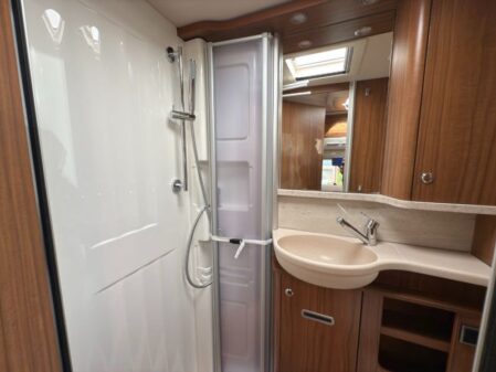 2017 Hymer B-Class 444 DL