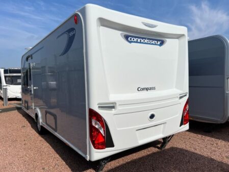 2021 Compass Connoisseur 554