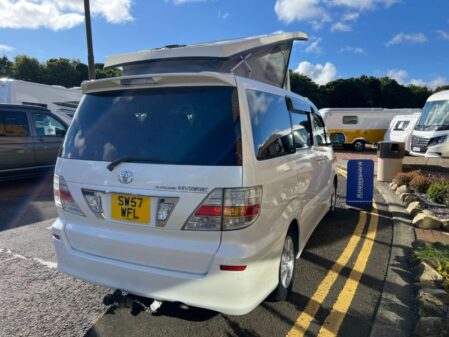 2007 Toyota Alphard