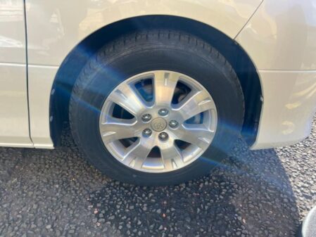 2007 Toyota Alphard