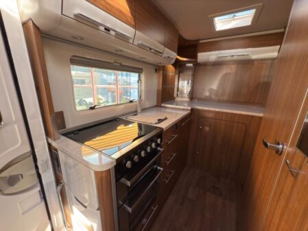 2017 Hymer B-Class 444 DL