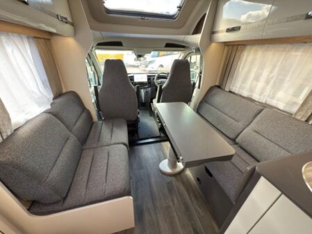 2025 Swift Voyager 594 Auto