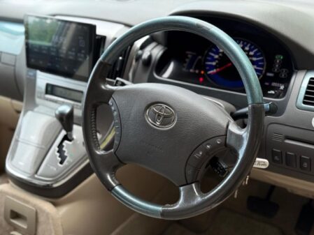 2007 Toyota Alphard