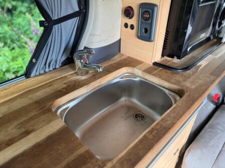 2007 Toyota Alphard