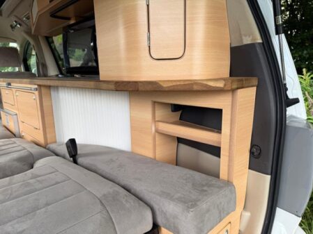 2007 Toyota Alphard