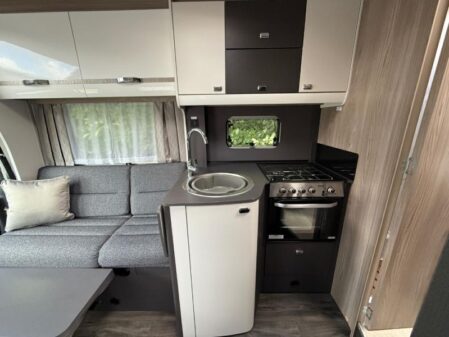 2025 Swift Voyager 594 Auto
