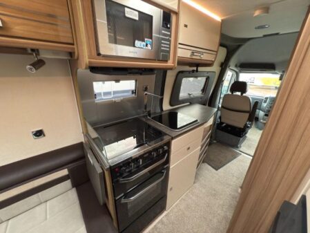 2016 Lunar Landstar RL