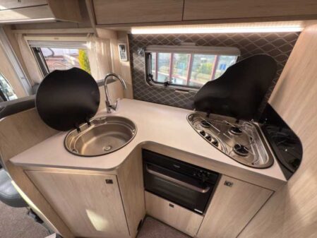 2021 Auto-Trail F60
