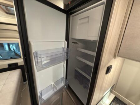 2024 Elddis Explorer CV40 Manual
