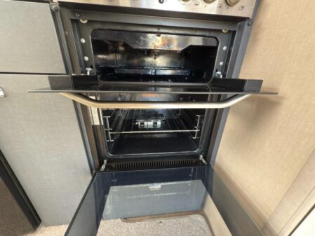 2016 Sterling Eccles 480
Incl Mover
