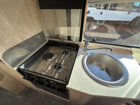 2025 Elddis Autoquest CV40 60th Anniversary Edition
Manual