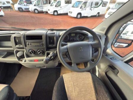 2013 Elddis Autoquest 130