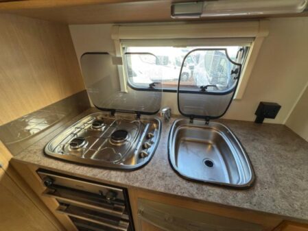 2013 Elddis Autoquest 130