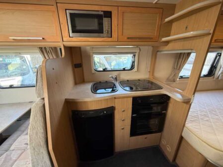 2011 Elddis Majestic 165