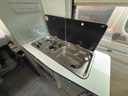 2018 Adria Twin 600 SP
Manual 150HP