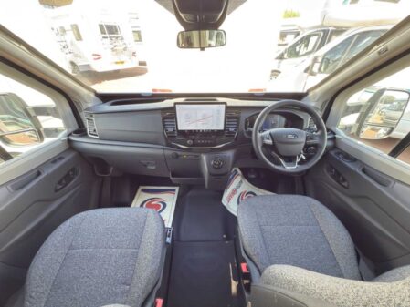 2025 Swift Voyager 584 Auto