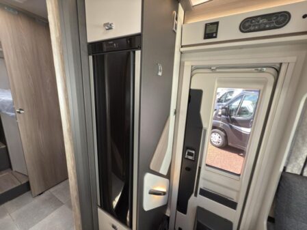 2025 Swift Voyager 584 Auto